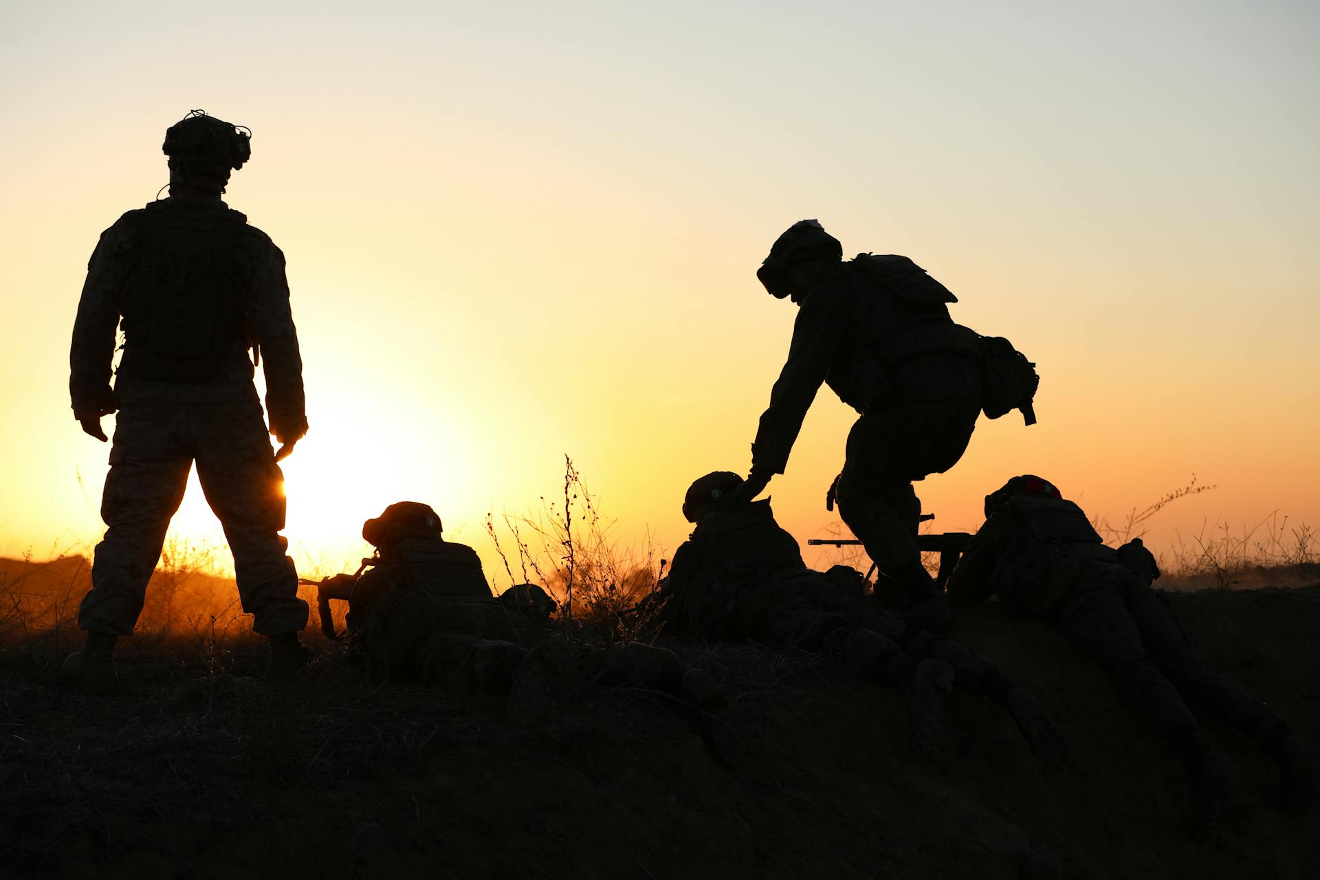 light-armored-reconnaissance-officer-0303-usmc-officer